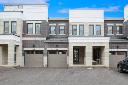 29 King George Way Bowmanville - SJ-MLS_001